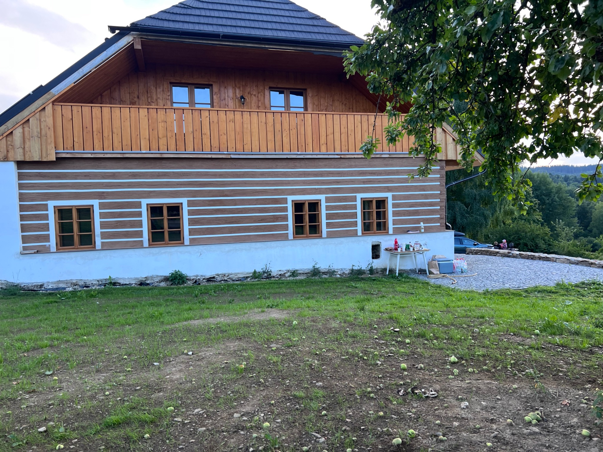 Obnovená roubená část Kukandy